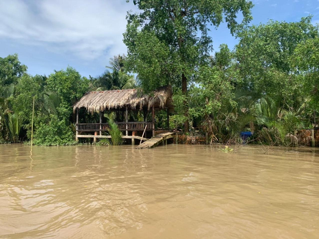 Nam Binh Homestay Ben Tre Exterior foto