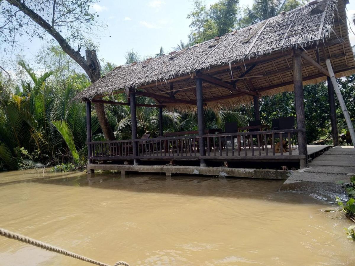 Nam Binh Homestay Ben Tre Exterior foto